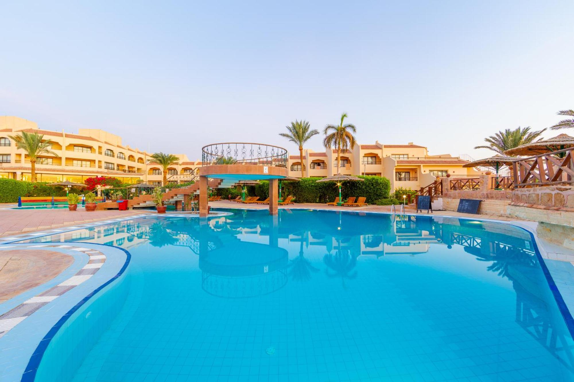 Flamenco Beach & Resort Quseir El Qoseir Bagian luar foto